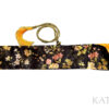 Schwarze Katana Schwerttasche mit gelben und rosa Blüten
