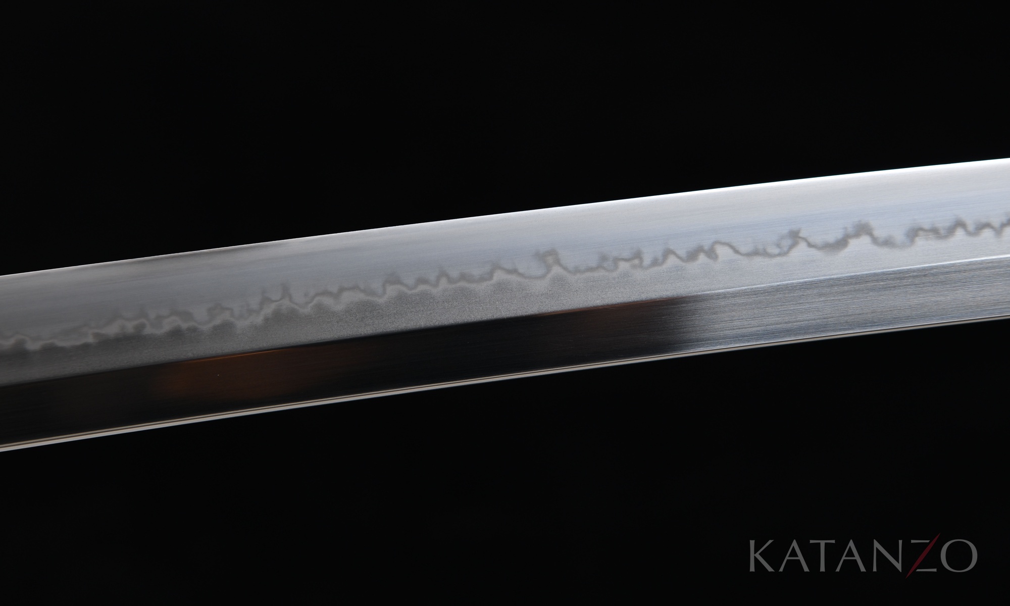 Onizumi Katana Klinge aus 1095 Kohlenstoffstahl mit echtem Hamon und Sashikomi Politur