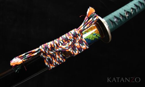 Onizumi Katana mit schwarzer Saya, petrolfarbener Seidenwicklung und farbigen Sprenkeln