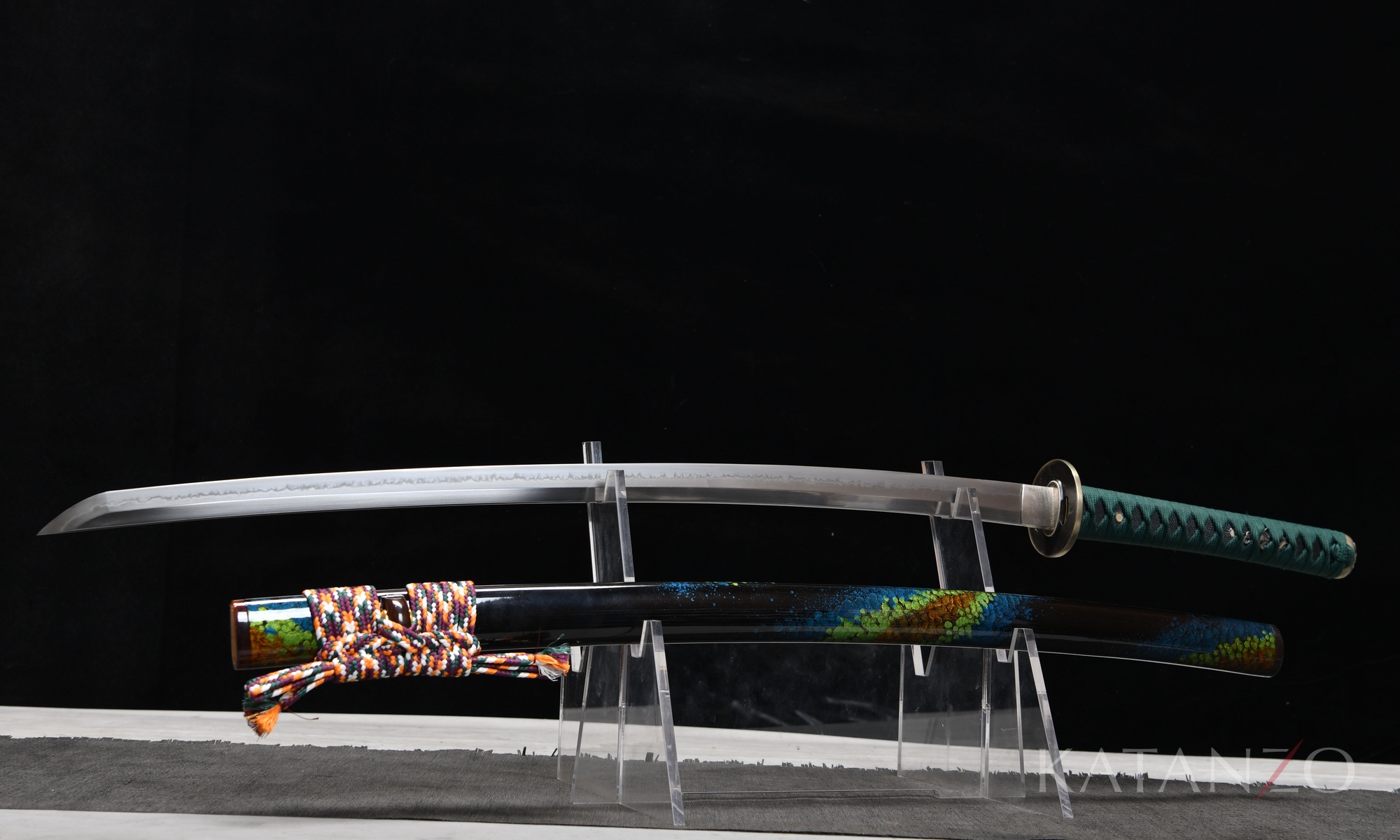 Onizumi Katana mit lehmgehärteter 1095 Klinge, echtem Hamon und Sashikomi Politur