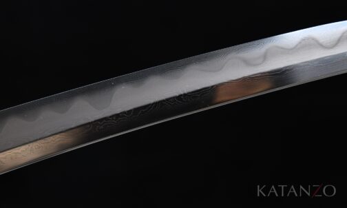 Gefaltete 1095-Klinge des Kōhaku Tanto mit echtem Hamon und Wassersteinschliff