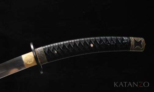 Kuroyumi Katana mit schwarzer Hartholz-Saya und markant gebogener Tsuka