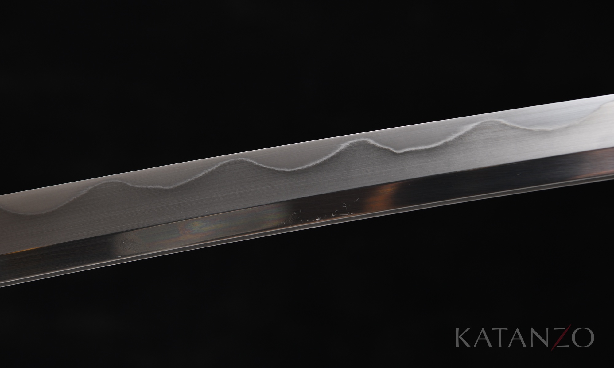 T10 Klinge des Tsuruashi Katana mit echtem, gewelltem Hamon durch differentielle Lehmhärtung und Sashikomi-Politur