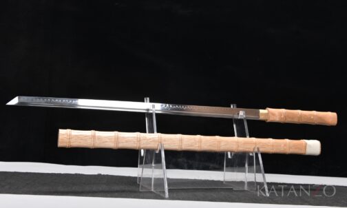 Shiratake Ninjato in Shirasaya-Bauweise mit heller Saya und Griff in Bambusoptik