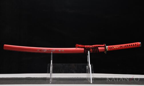 Kurenai Katana mit tiefroter Hartholz-Saya, Bambus- und Vogelmotiv sowie roter Griffwicklung