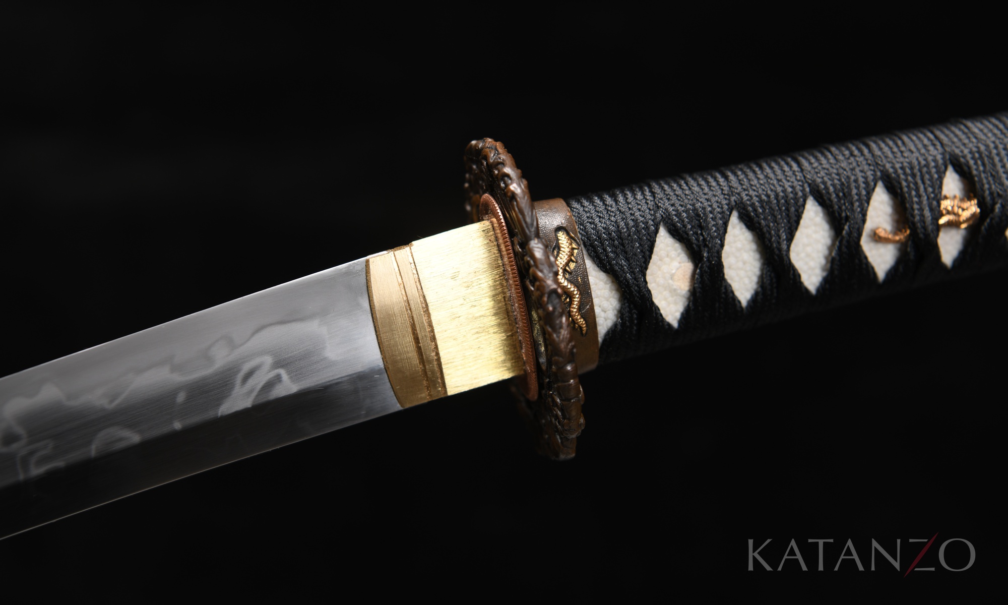 Lehmgehärtete 1095 Klinge des Ryūhada Tanto mit echtem Hamon