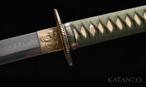 Lehmgehärtete T10 Klinge des Midorigasane Katana mit echtem Hamon und Sashikomi-Politur